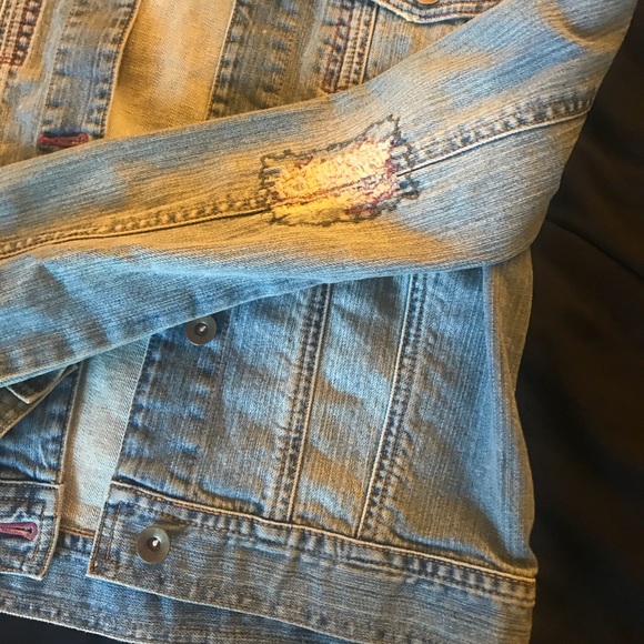 Jean jacket with pink stitching - Picture 4 of 5